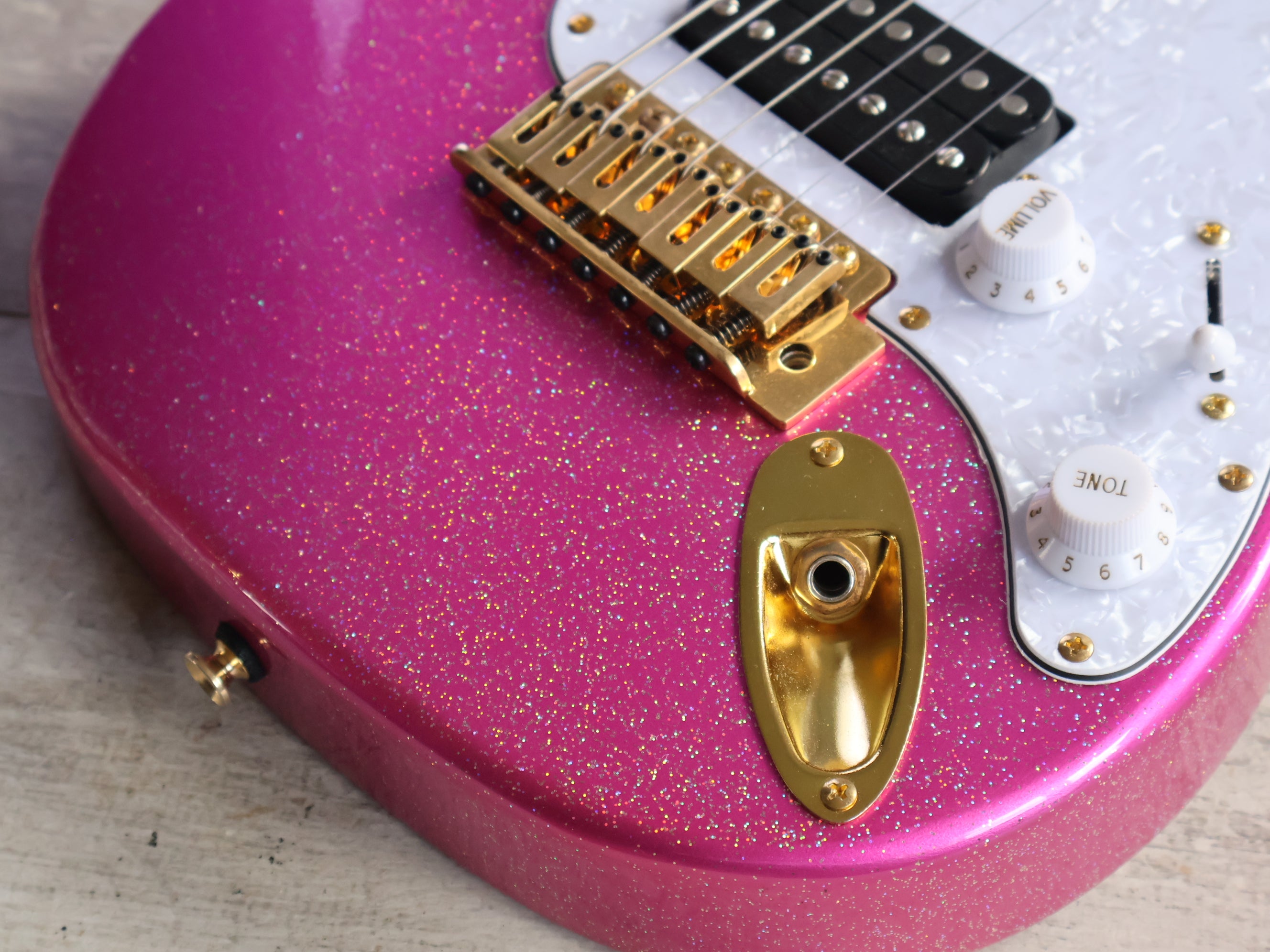 Grassroots (by ESP) G-SN7-68TO Omura Mini 7-String (Twinkle Pink
