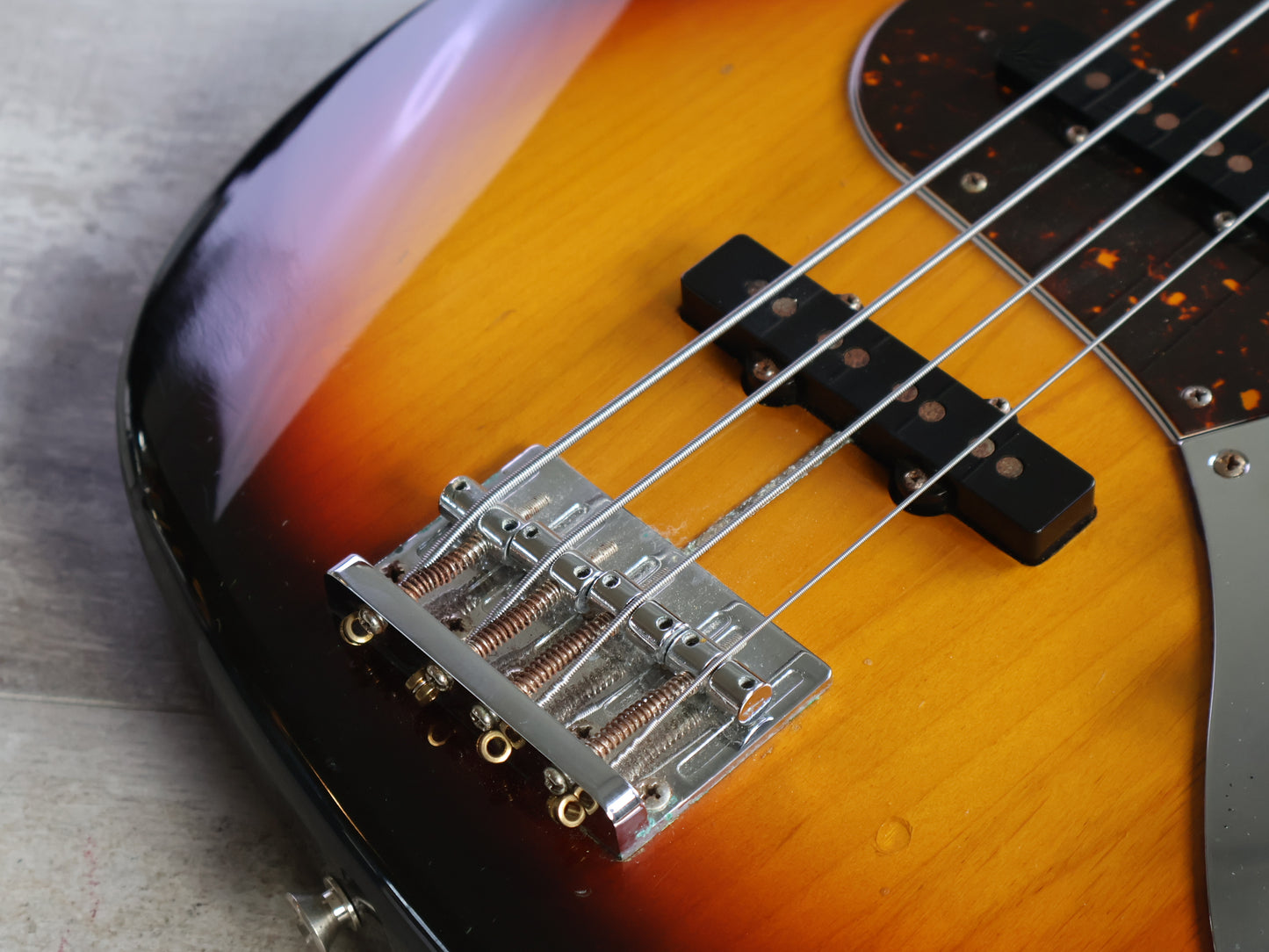 2010 Fender Japan JB62 '62 Reissue Jazz Bass (Sunburst)