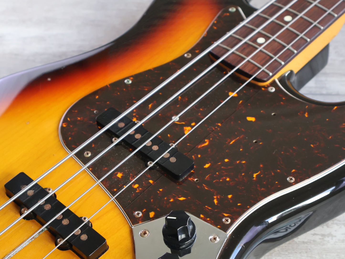 2010 Fender Japan JB62 '62 Reissue Jazz Bass (Sunburst)