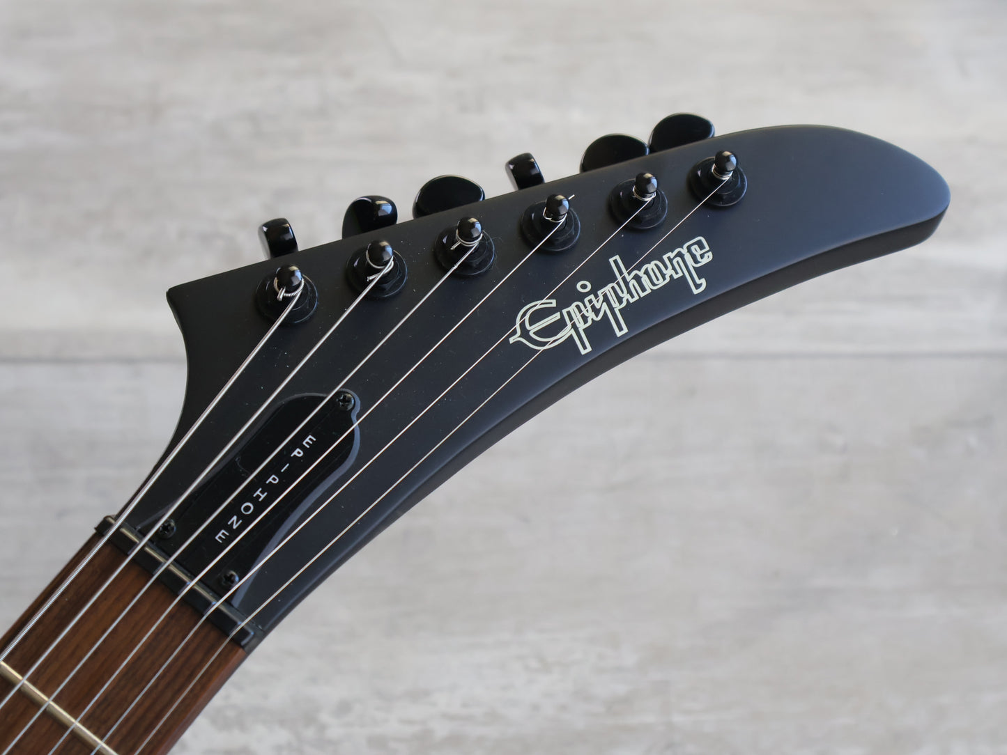 2018 Epiphone Explorer 1958 Gothic (Pitch Black)