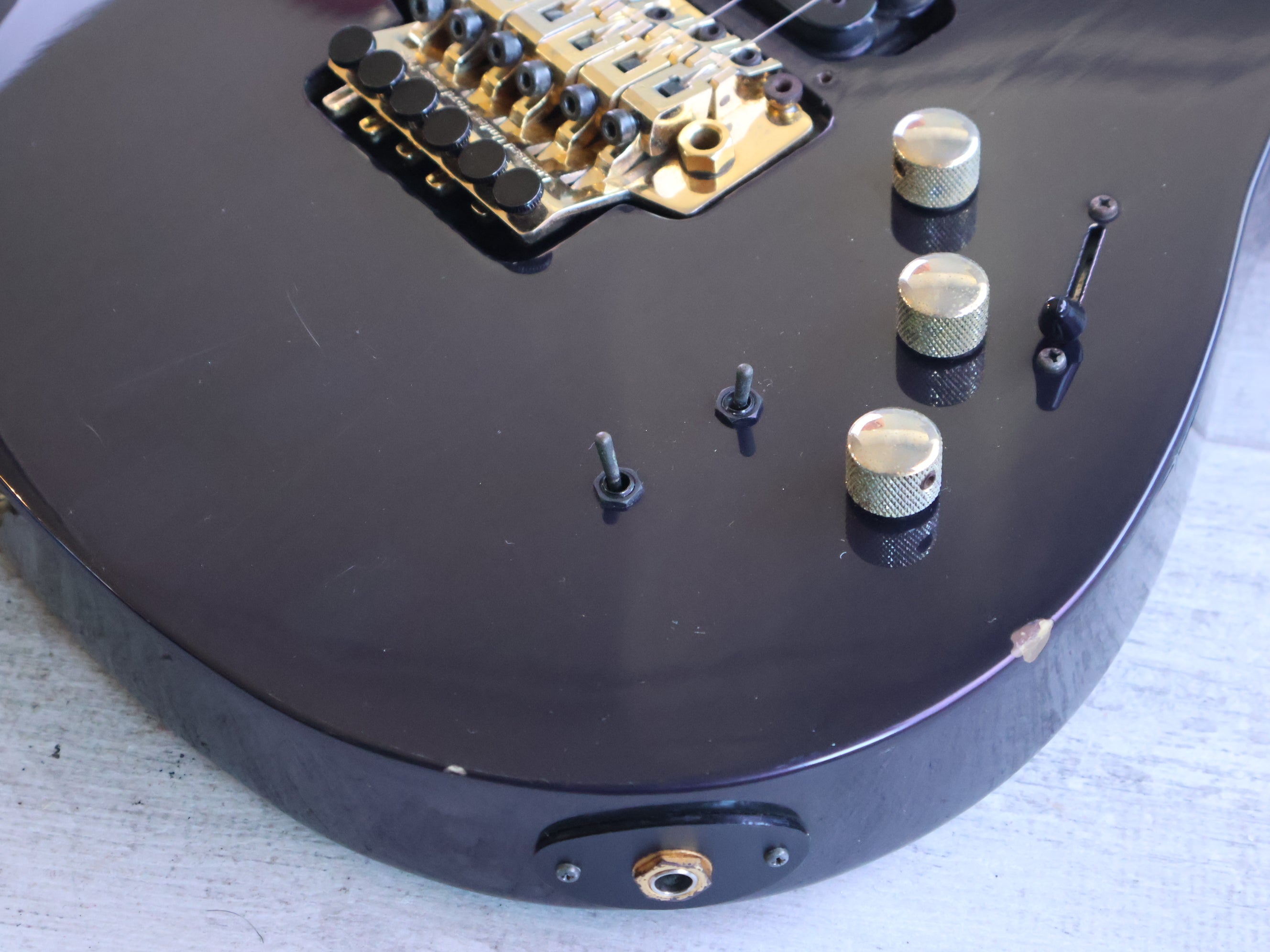 1995 Fernandes APG-85S Dragonfly w/Sustainer (Purple) – Cool Old