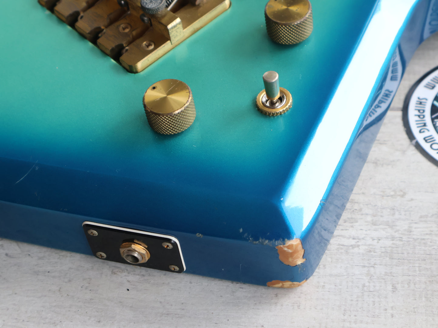 1984 Aria Pro II ZZB-Custom Explorer Bass (Metallic Blue Sunburst)