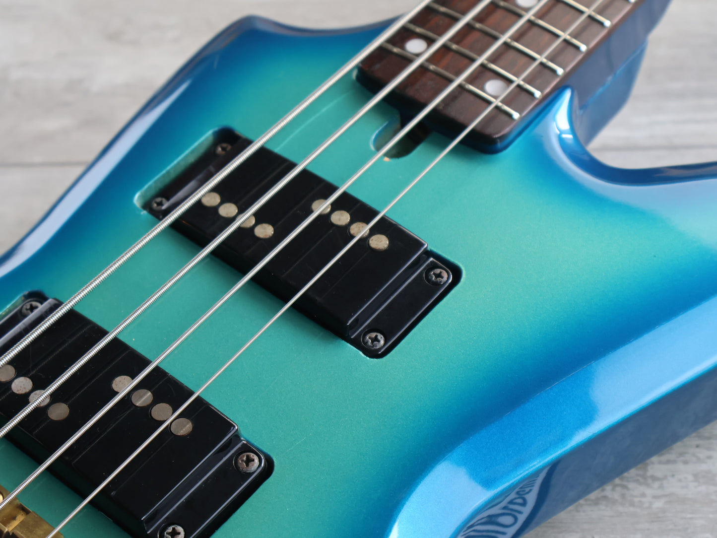 1984 Aria Pro II ZZB-Custom Explorer Bass (Metallic Blue Sunburst)