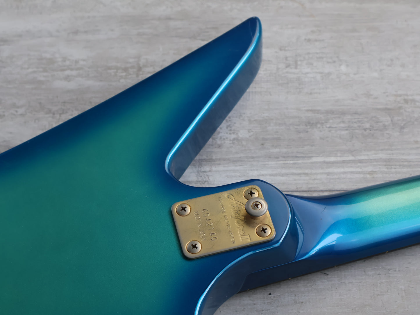 1984 Aria Pro II ZZB-Custom Explorer Bass (Metallic Blue Sunburst)