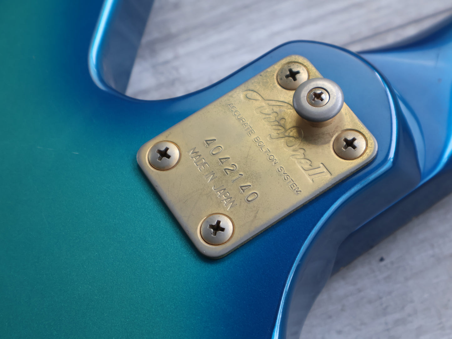 1984 Aria Pro II ZZB-Custom Explorer Bass (Metallic Blue Sunburst)