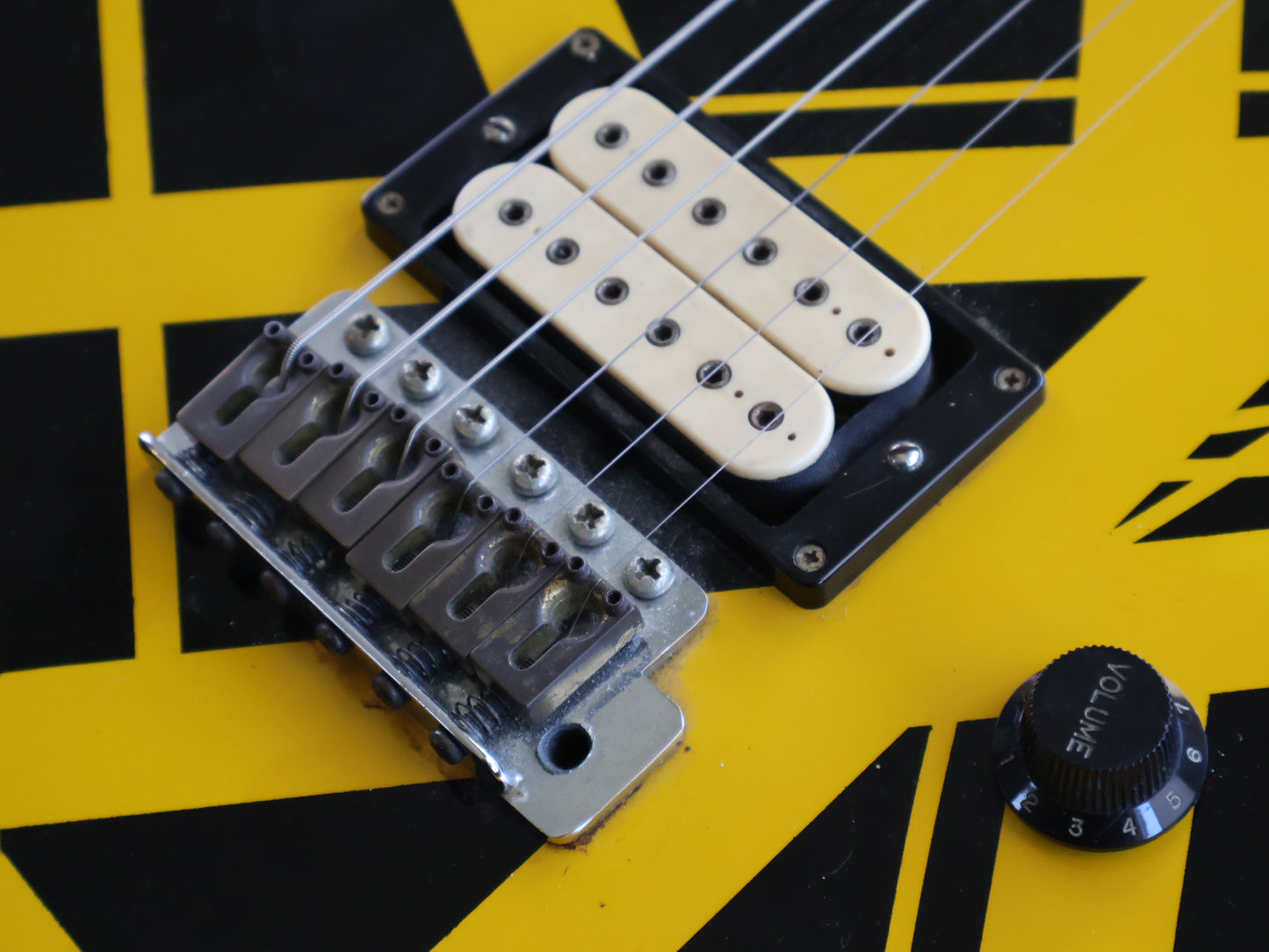 1983 Tokai Japan Goldstar Sound EVH Bumble Bee Limited Edition Superstrat