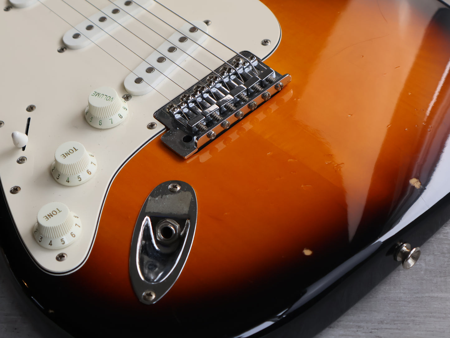 2014 Squier Affinity Series LH Left Handed Stratocaster (Sunburst)