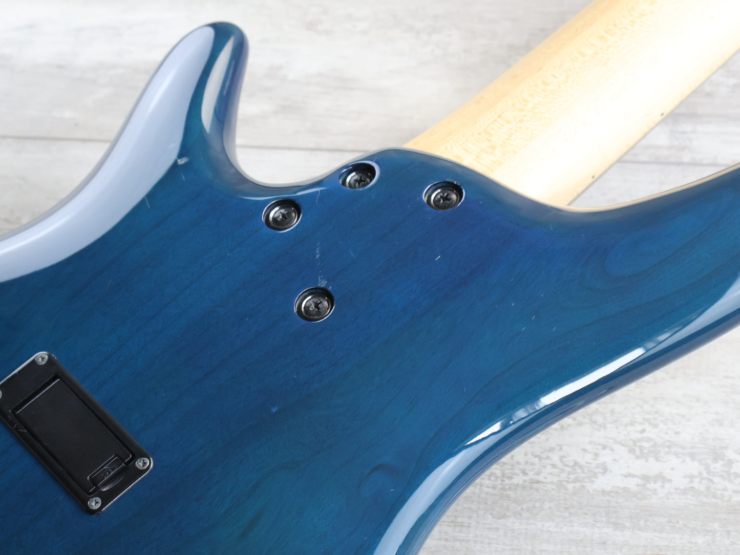 2015 Ibanez Japan SR2505M Prestige SDGR 5-String Bass (Blue Zircon)