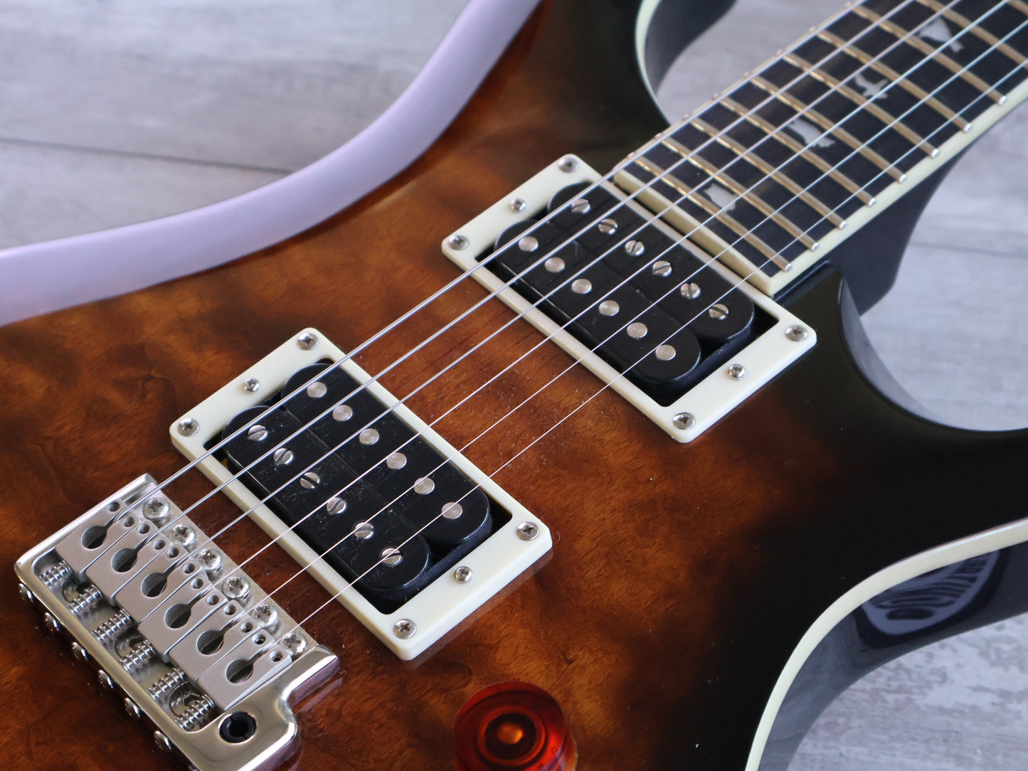 Paul Reed Smith (PRS) SE Custom 24 Quilt (Black Gold Burst)