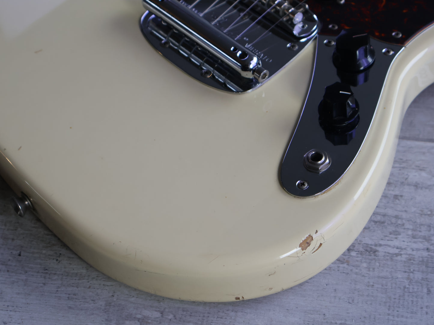 2007 Fender Japan MG69 '69 Reissue Mustang (Vintage White)