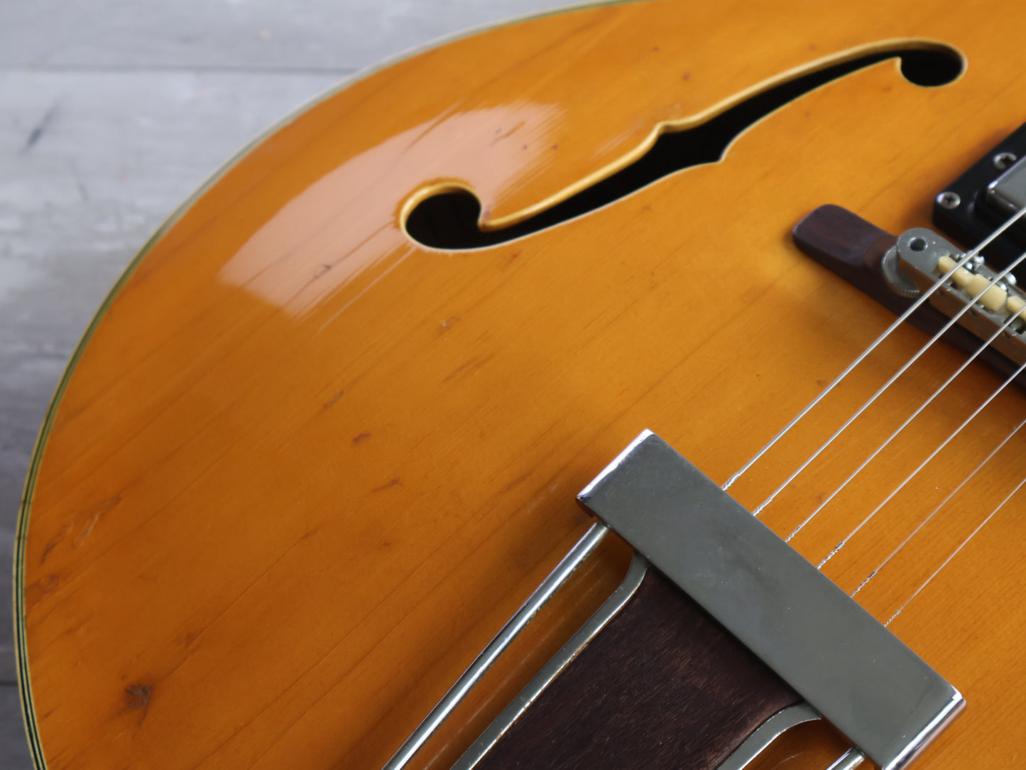 1969 Yamaha Japan AE11 Hollowbody Jazzbox (Natural)