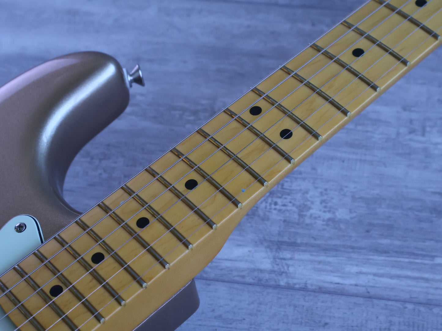2025 Fender American Professional Classic Stratocaster (Faded Firemist Gold)