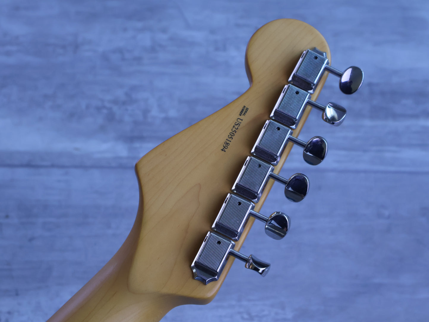2025 Fender American Professional Classic Stratocaster (Faded Firemist Gold)