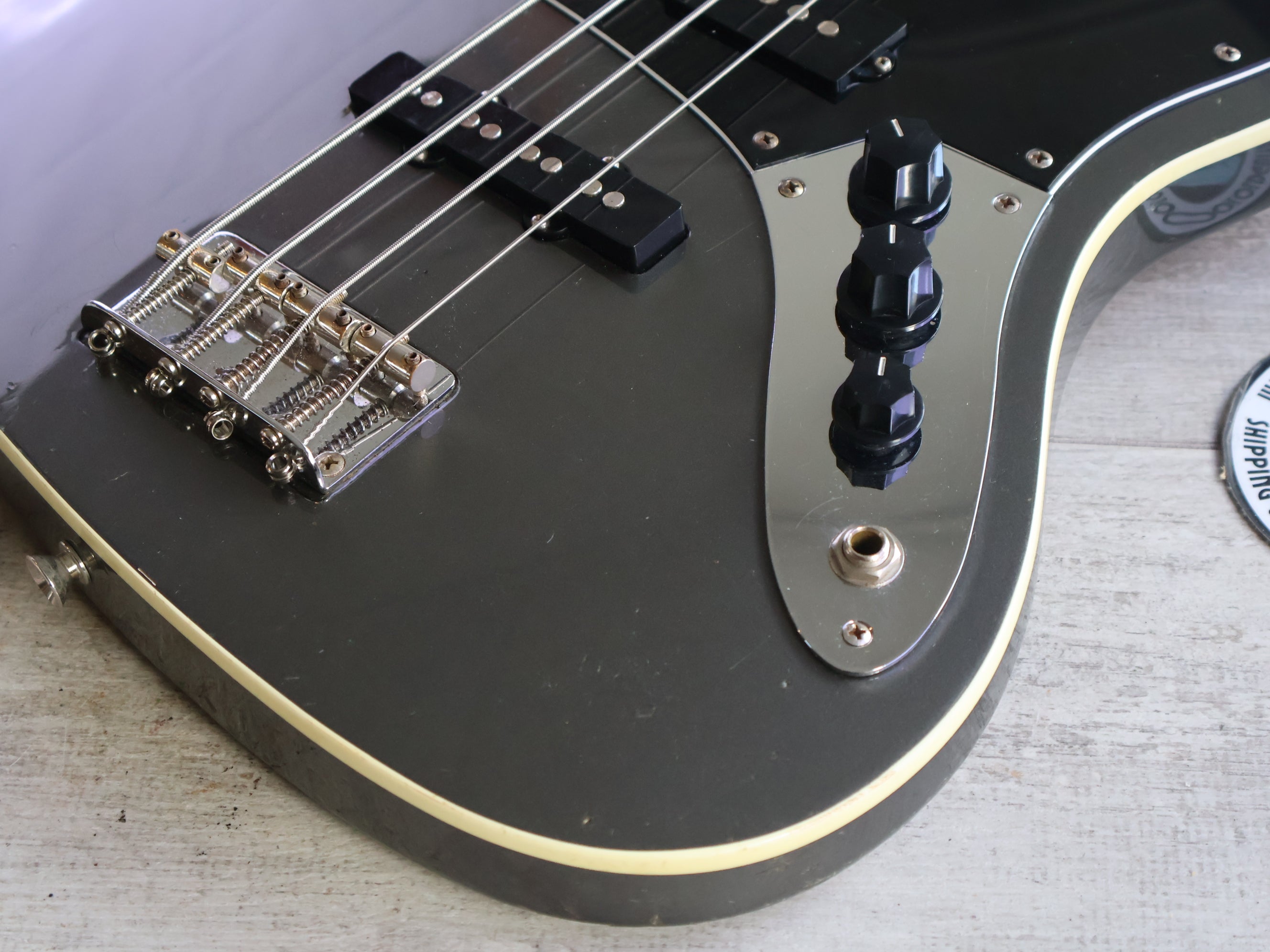 2006 Fender Japan AJB-65 Aerodyne Jazz Bass (Dolphin Grey) – Cool