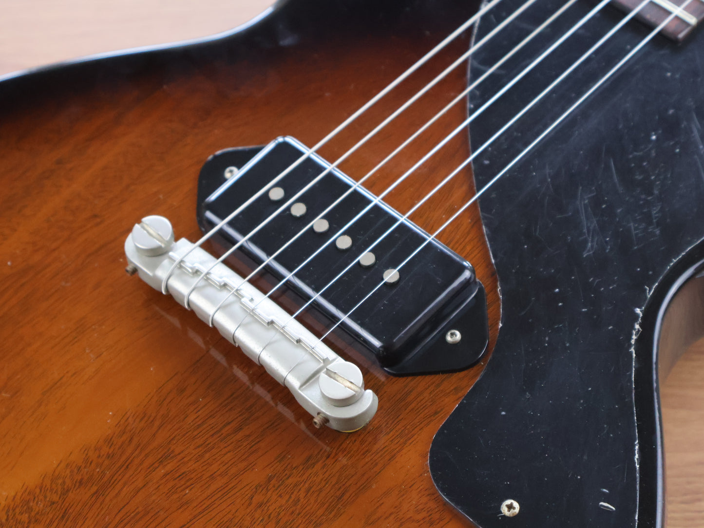 2015 Gibson USA 100th Anniversary Les Paul Junior (Vintage Sunburst)