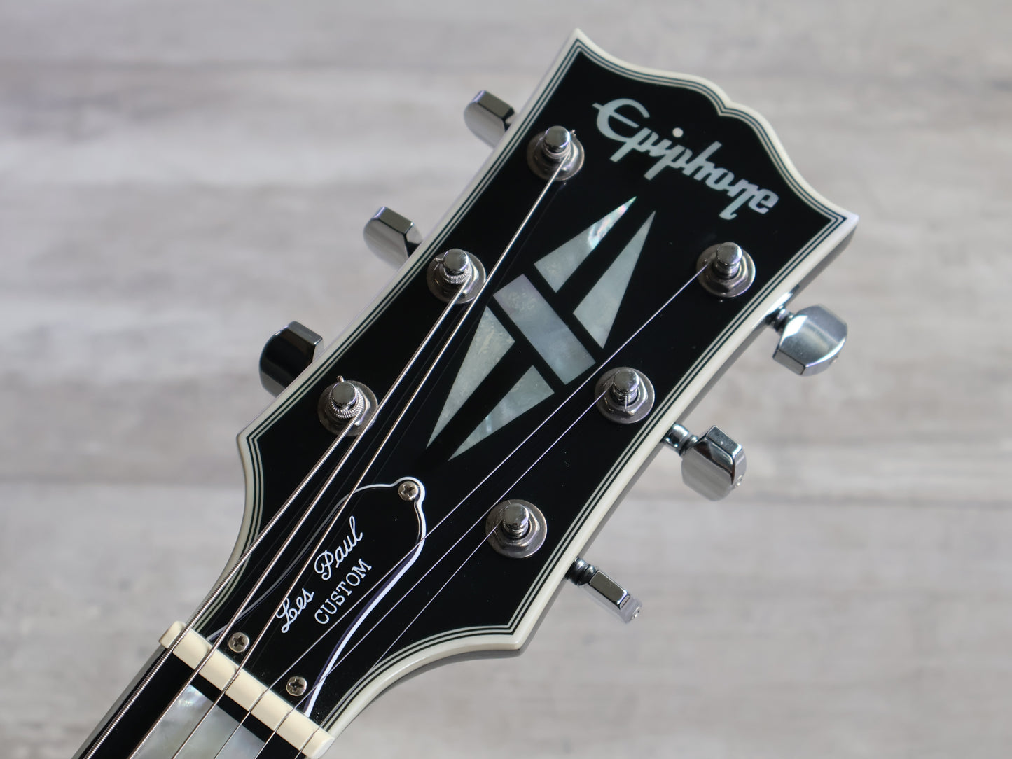 Epiphone Inspired by Gibson Custom Adam Jones 1979 Les Paul Custom