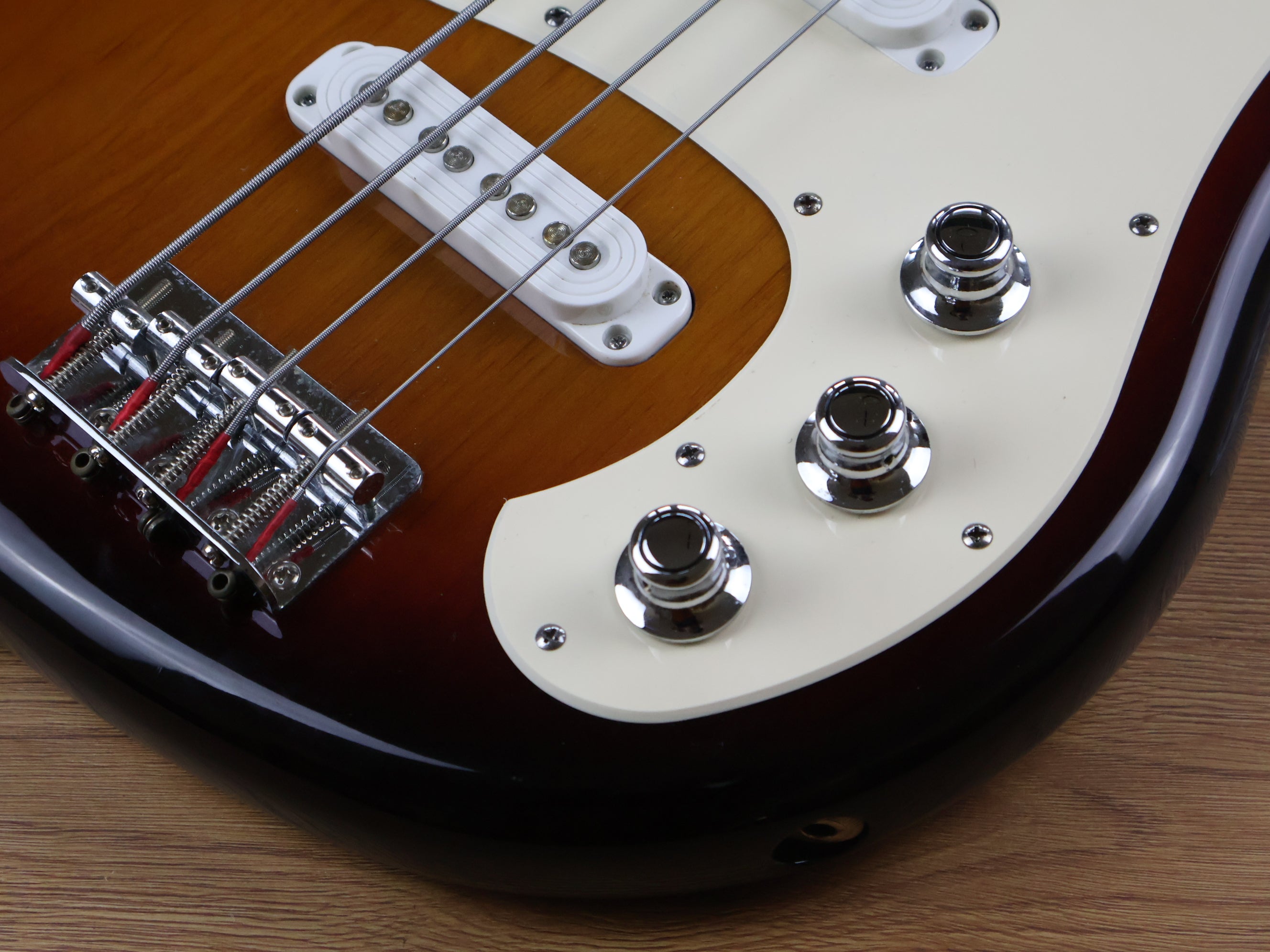 2000's Yamaha SBV-500 Flying Samurai Reissue Bass (Sunburst