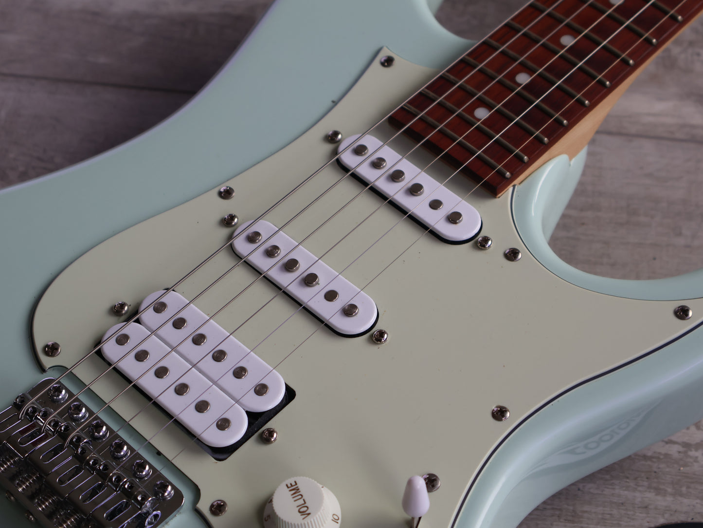 2022 Ibanez AZ Essentials AZES40 (Mint Green)