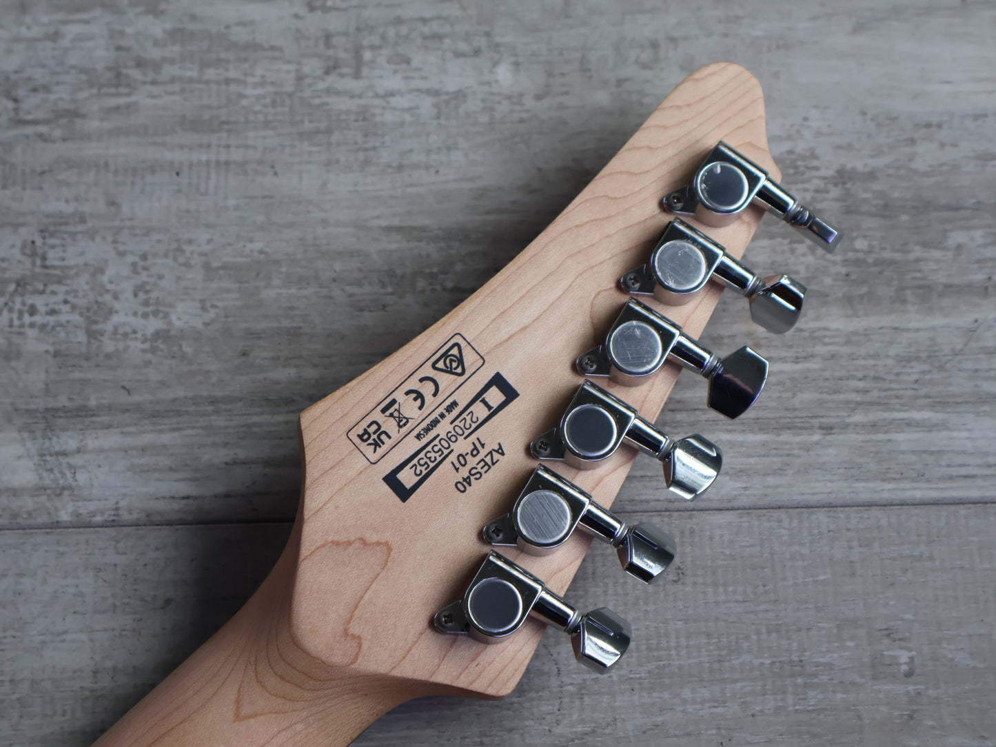 2022 Ibanez AZ Essentials AZES40 (Mint Green)