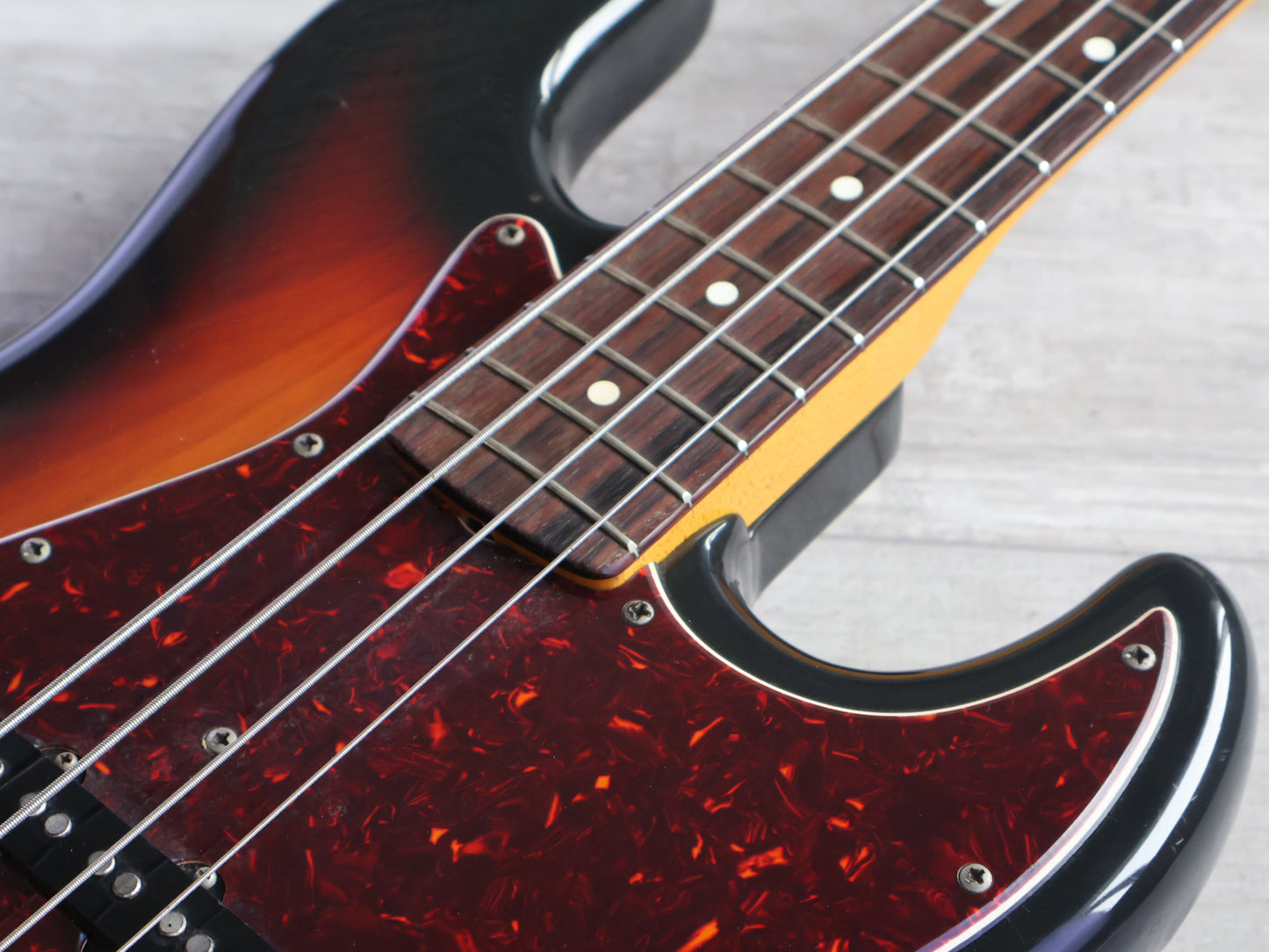 1982 Fender Japan JV "Export Series" '62 Jazz Bass Reissue (Sunburst)