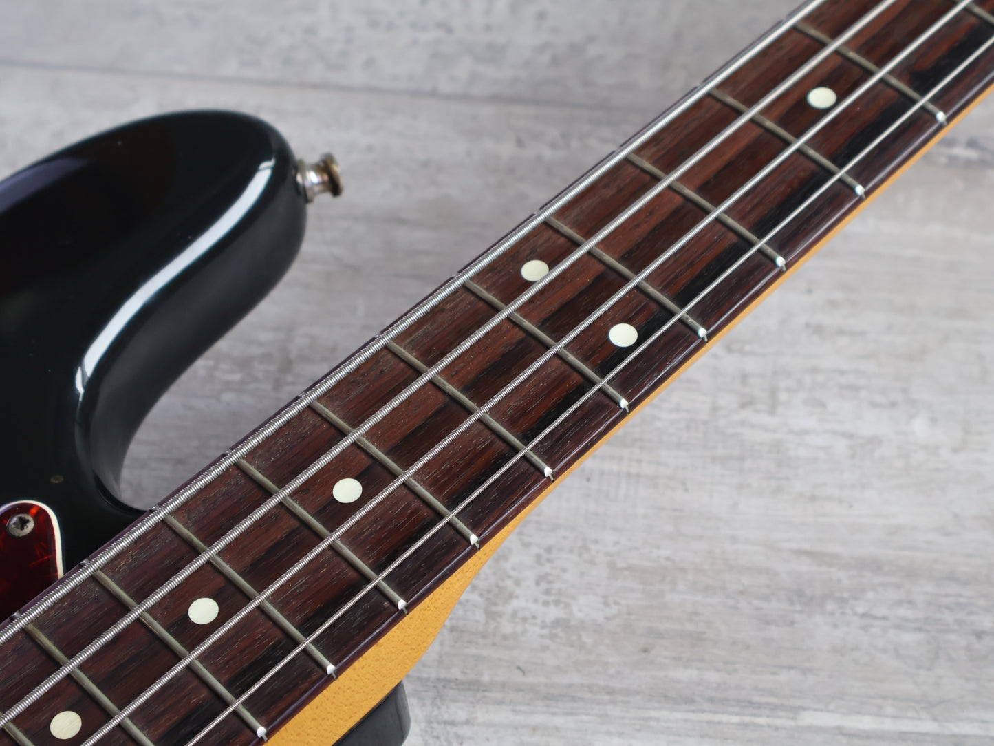 1982 Fender Japan JV "Export Series" '62 Jazz Bass Reissue (Sunburst)