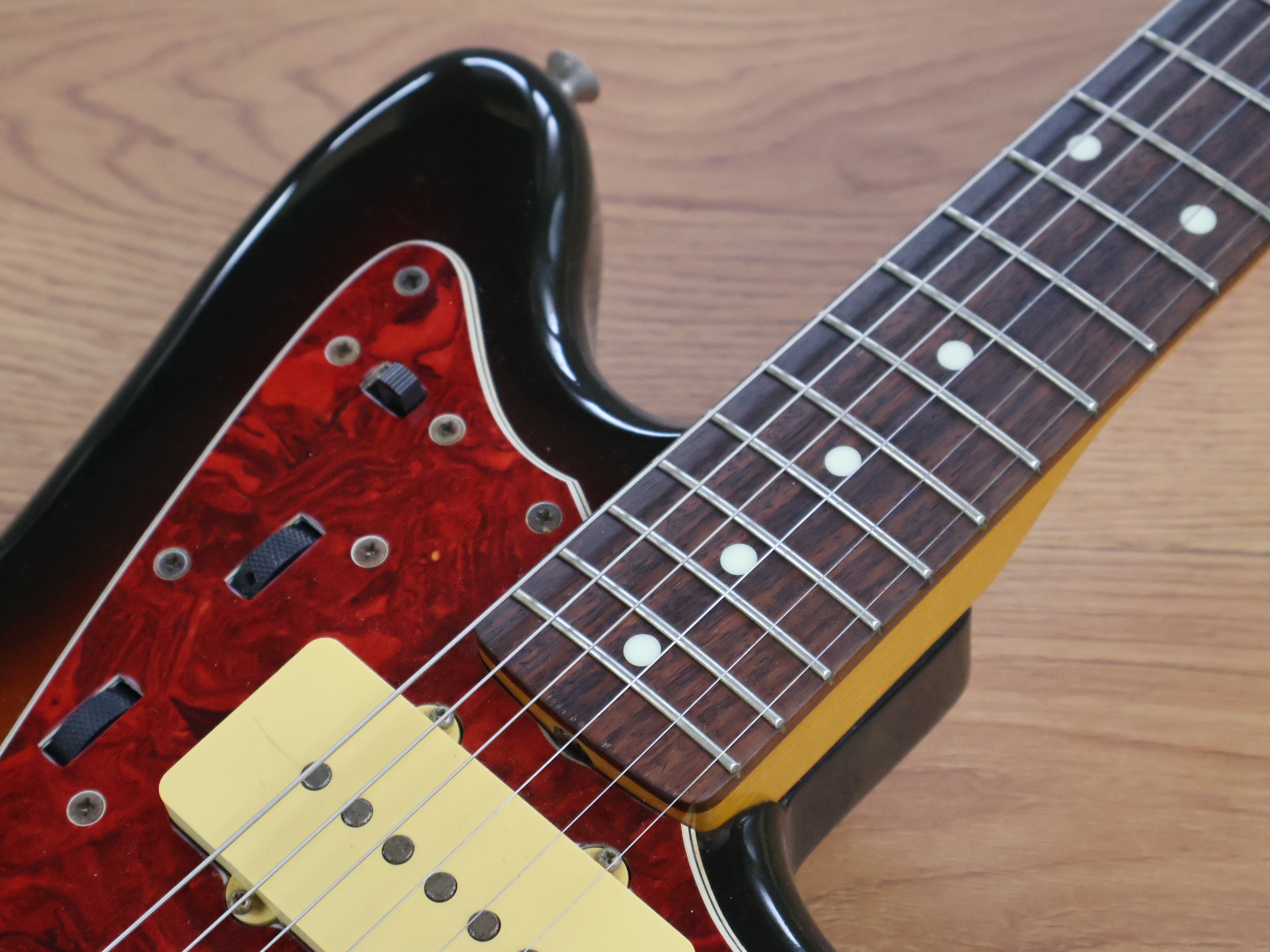 1994 Fender Japan JM66-80 '66 Reissue Jazzmaster (Sunburst) – Cool