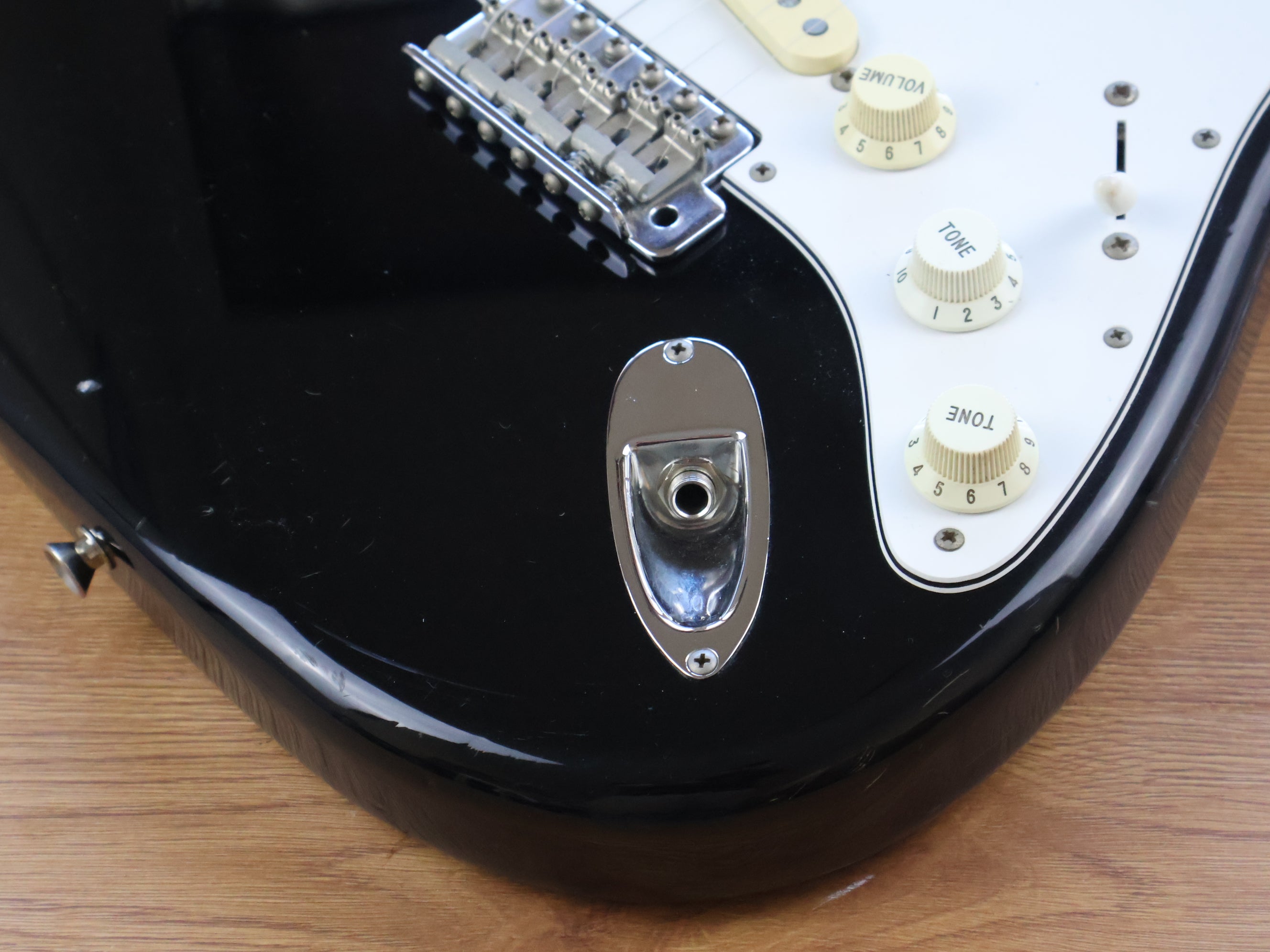2010 Fender Japan ST-STD Stratocaster Standard (Black) – Cool Old