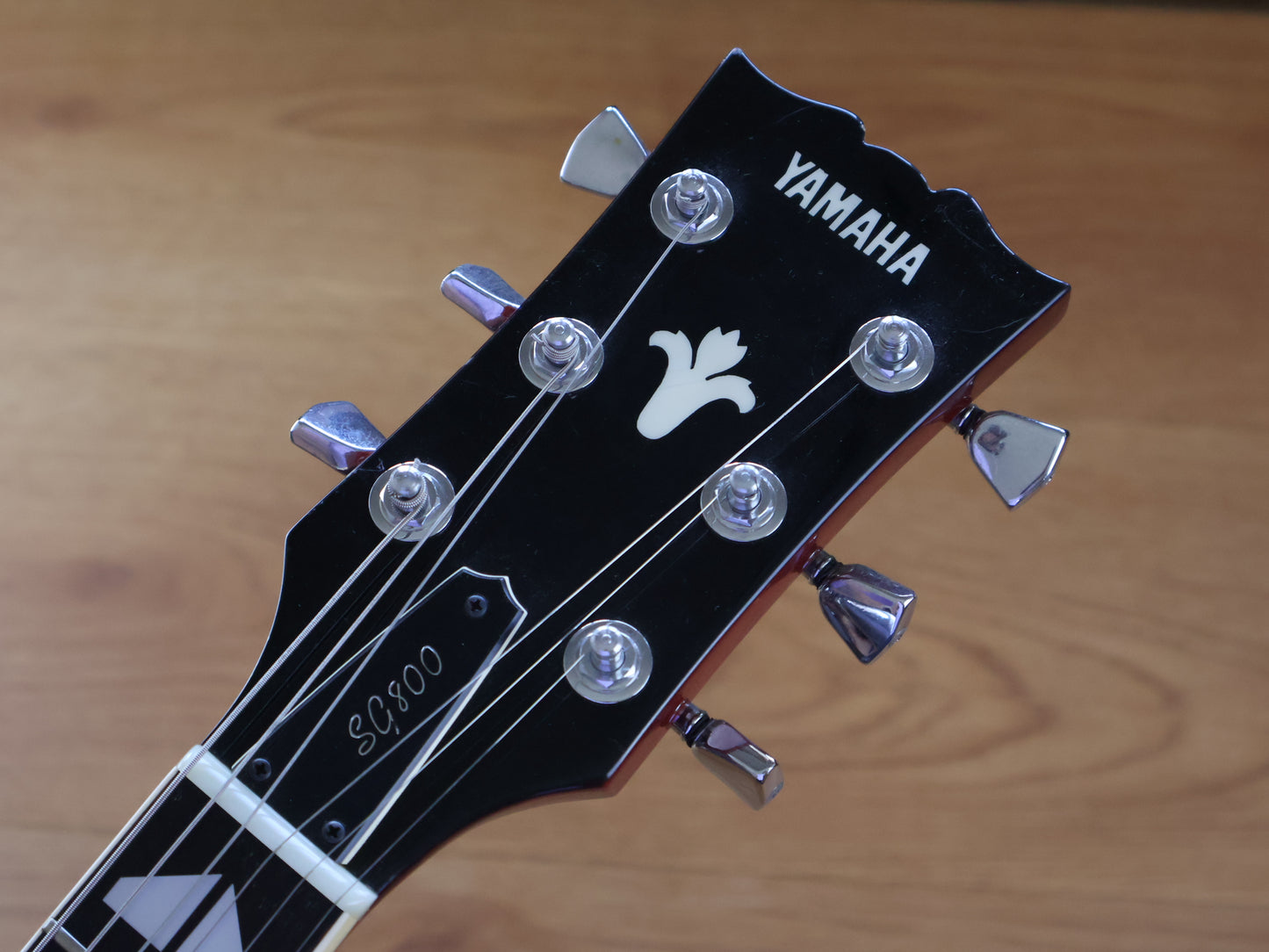 1980 Yamaha Japan SG-800 Double Cutaway (Persimmon Red)