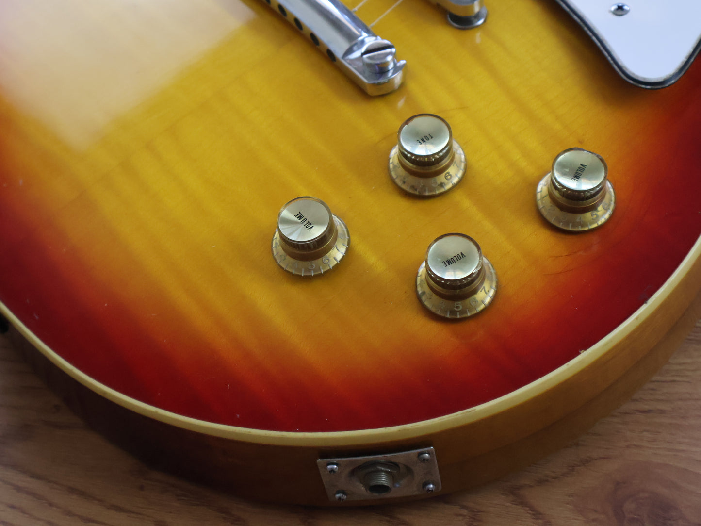 1974 Greco Japan EG-650S Les Paul Standard (Cherry Sunburst)