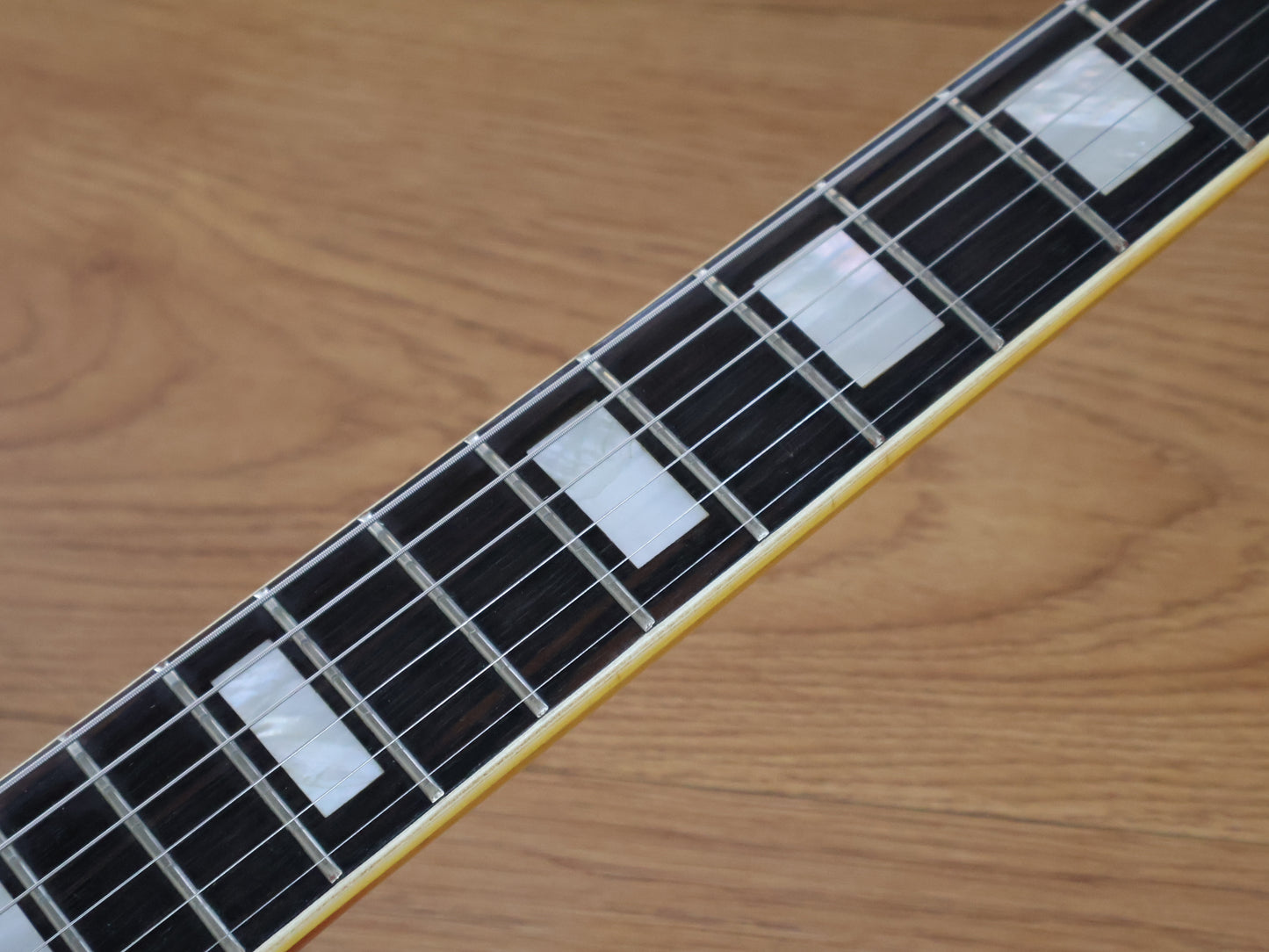 1974 Greco Japan EG-650S Les Paul Standard (Cherry Sunburst)