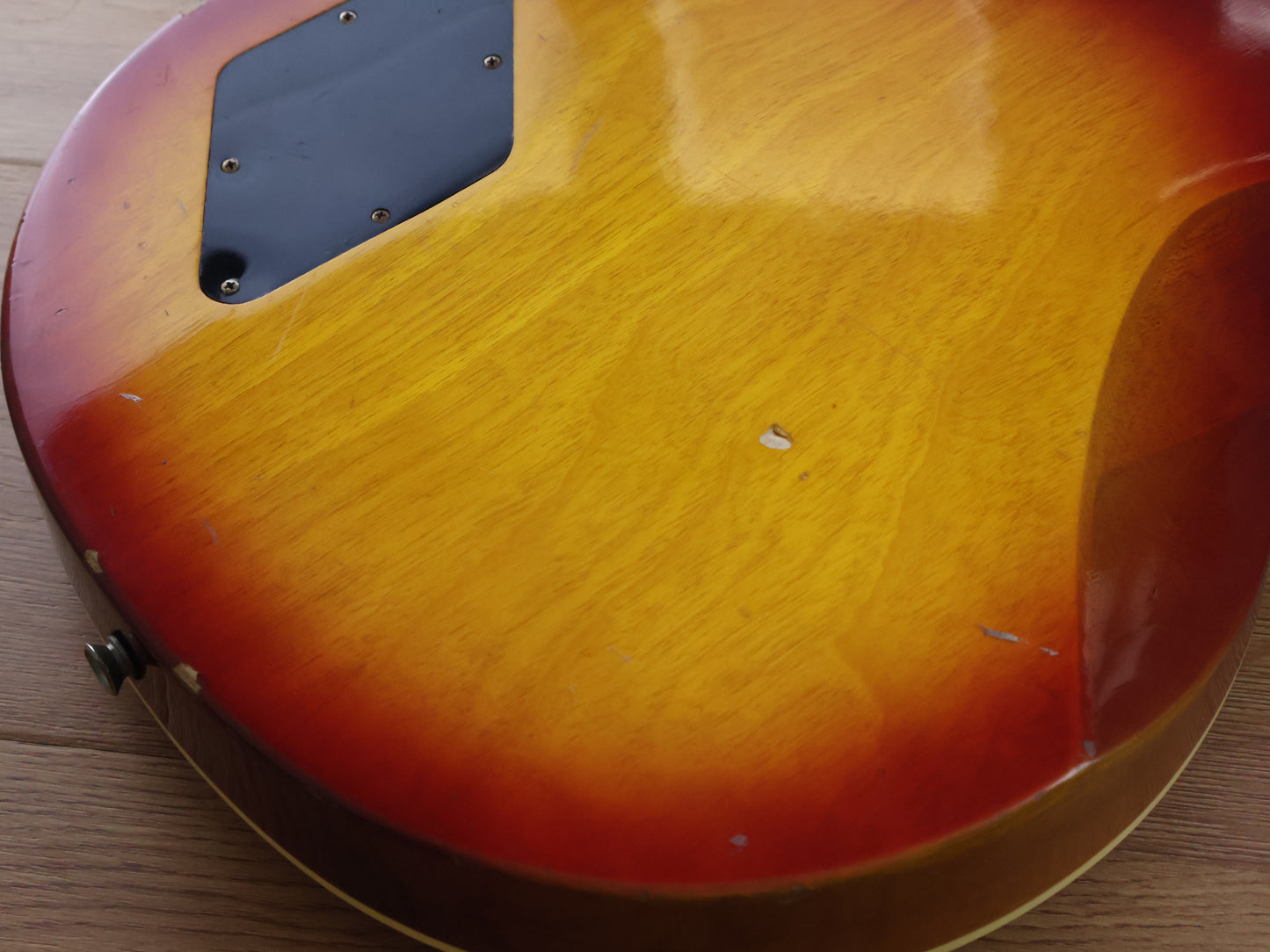 1974 Greco Japan EG-650S Les Paul Standard (Cherry Sunburst)