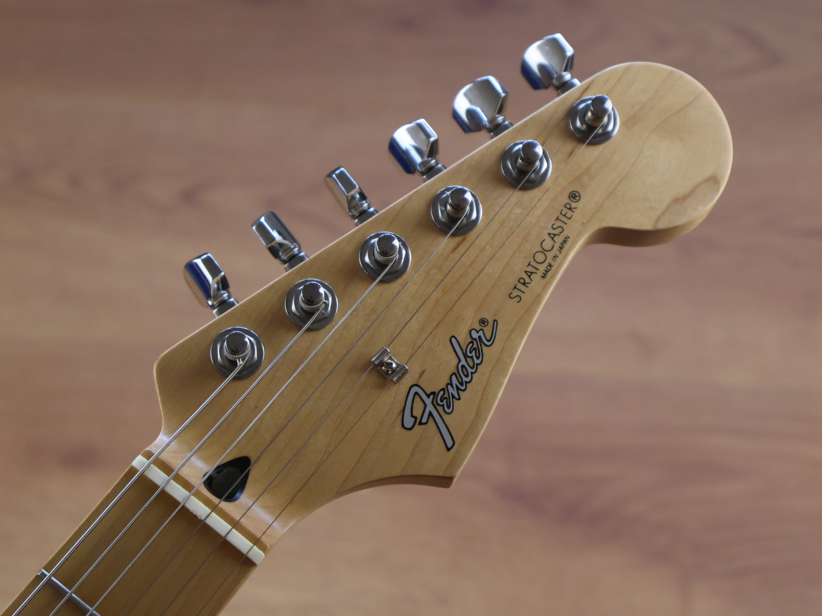 2002 Fender Japan Short Scale Mini Stratocaster (Black) – Cool Old
