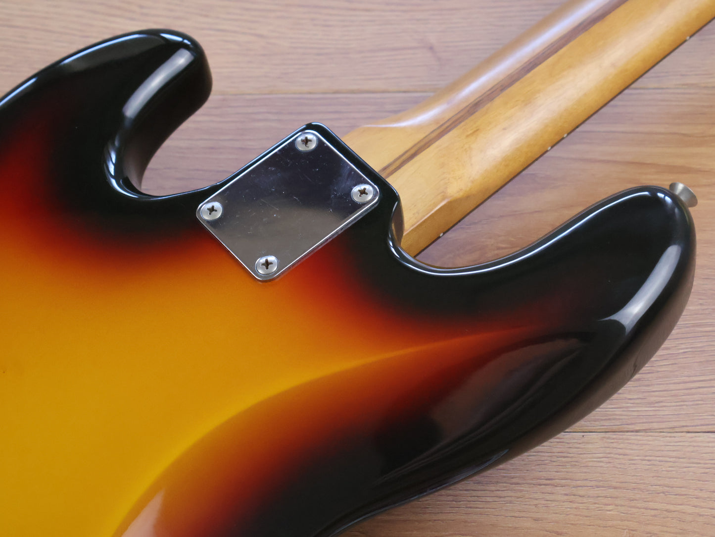 1993 Squier (by Fender Japan) Silver Series Jazz Bass (Sunburst)