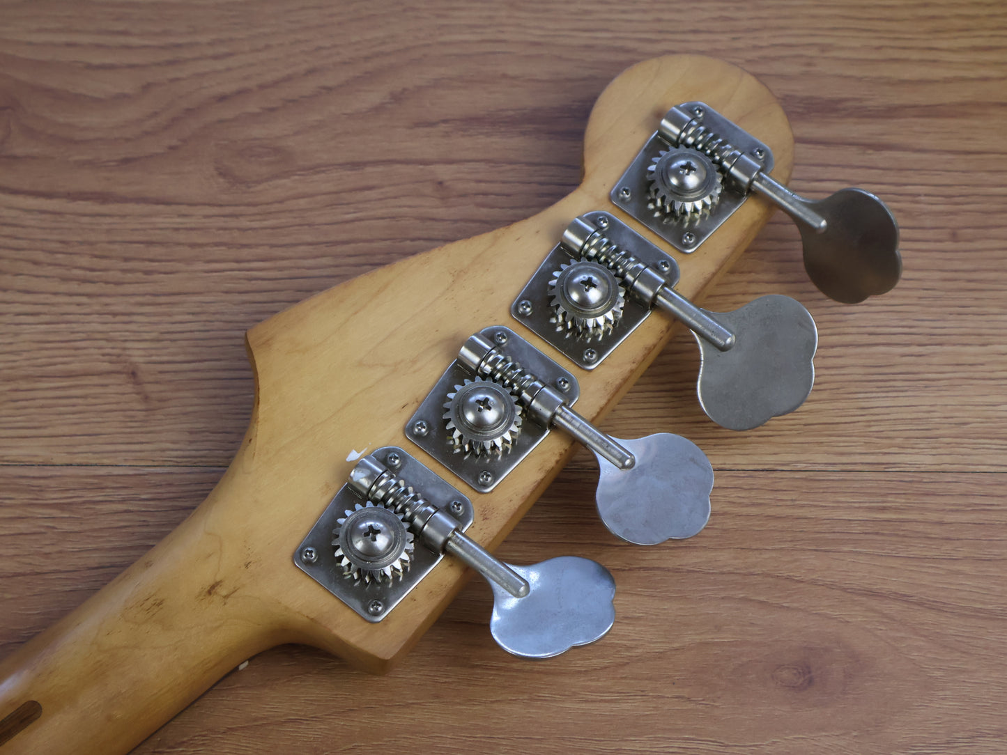 1993 Squier (by Fender Japan) Silver Series Jazz Bass (Sunburst)