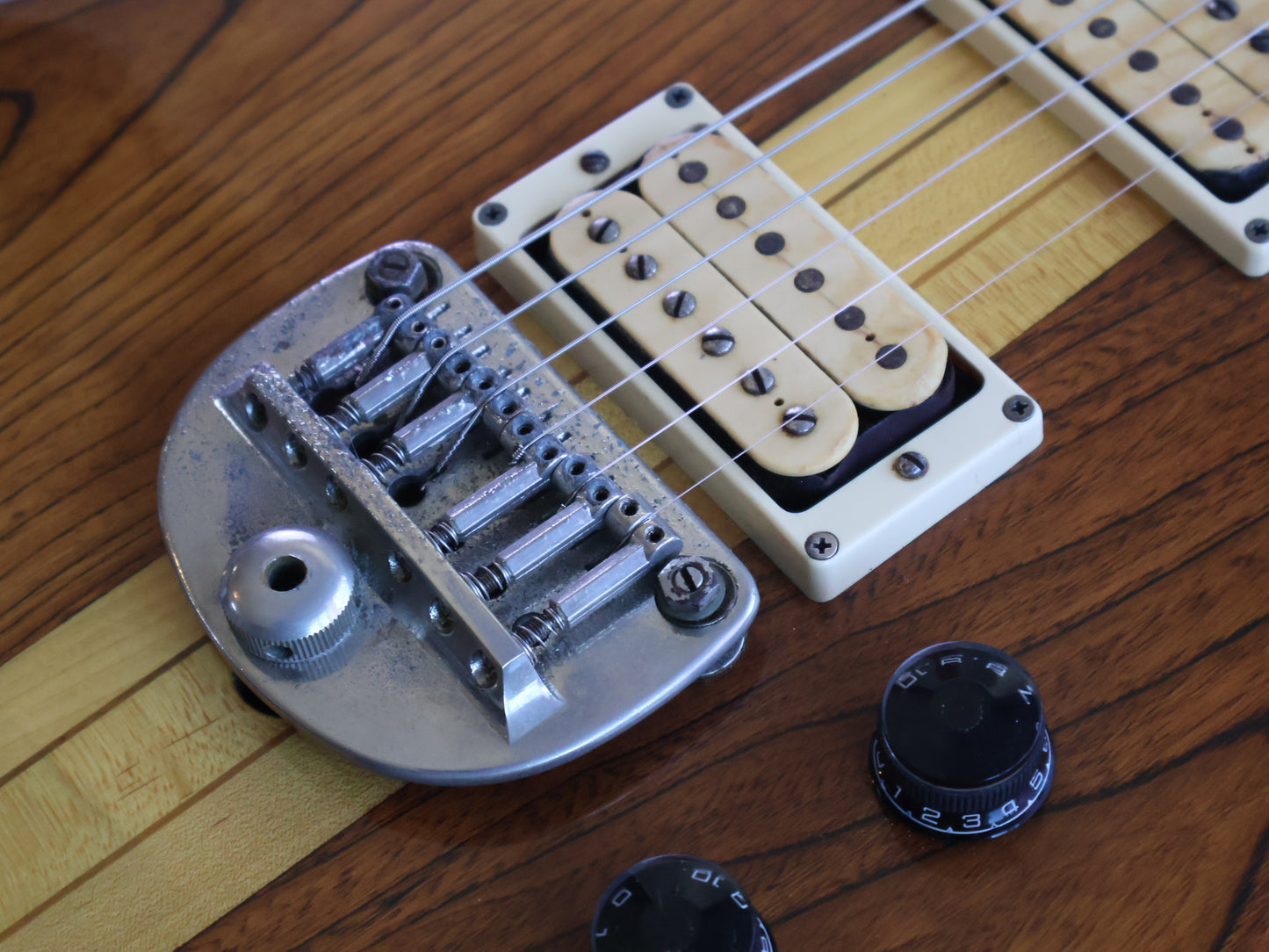 1979 Greco GOII 700 Neckthrough w/Dimarzio's (Walnut)