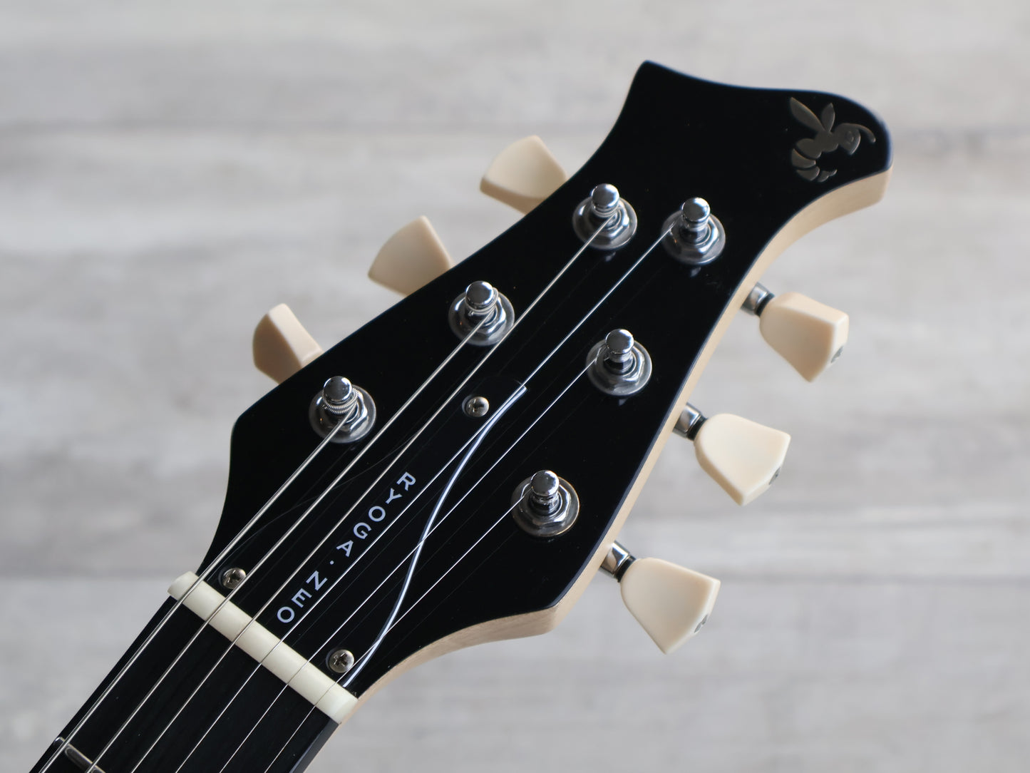 Ryoga Japan "Neo Skater" HS Offset (Ice Blue Metallic)