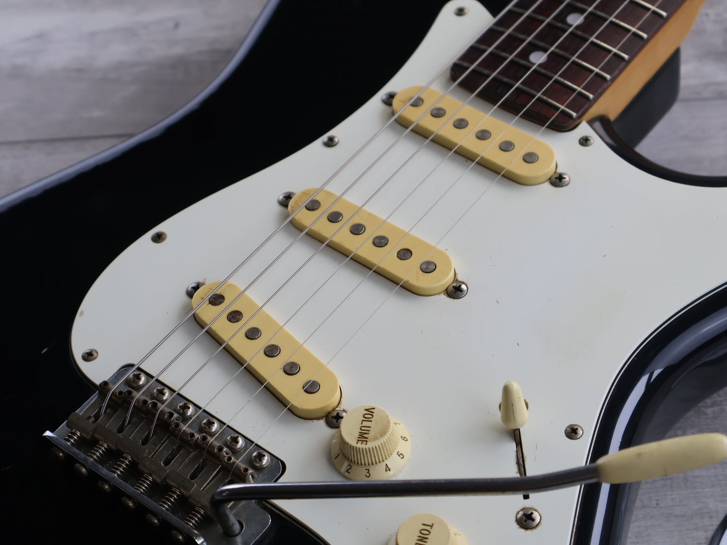 1988 Fender Japan ST-40 Stratocaster Standard (Black)