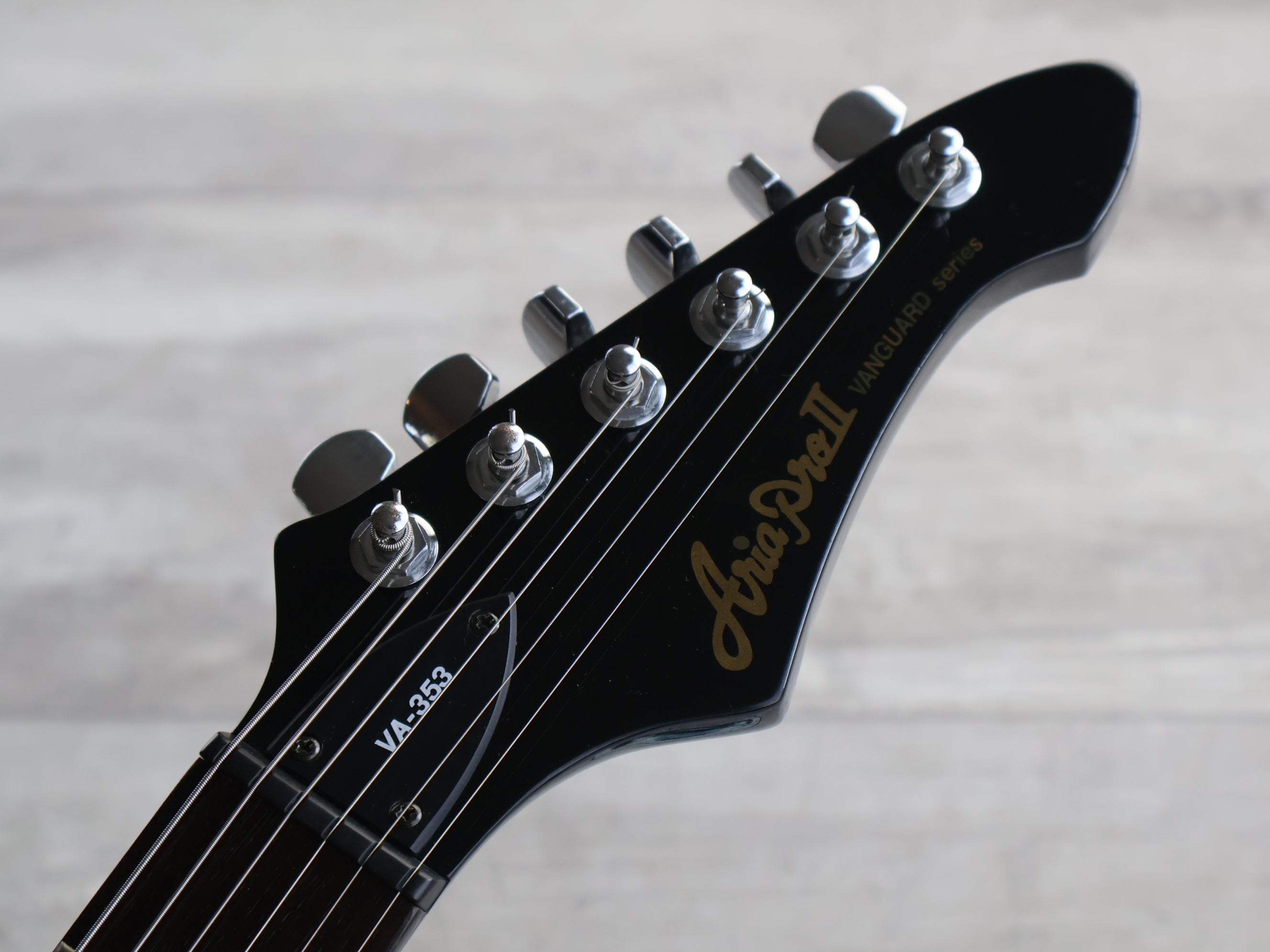 1990's Aria Pro II VA353B Superstrat (Black) – Cool Old Guitars