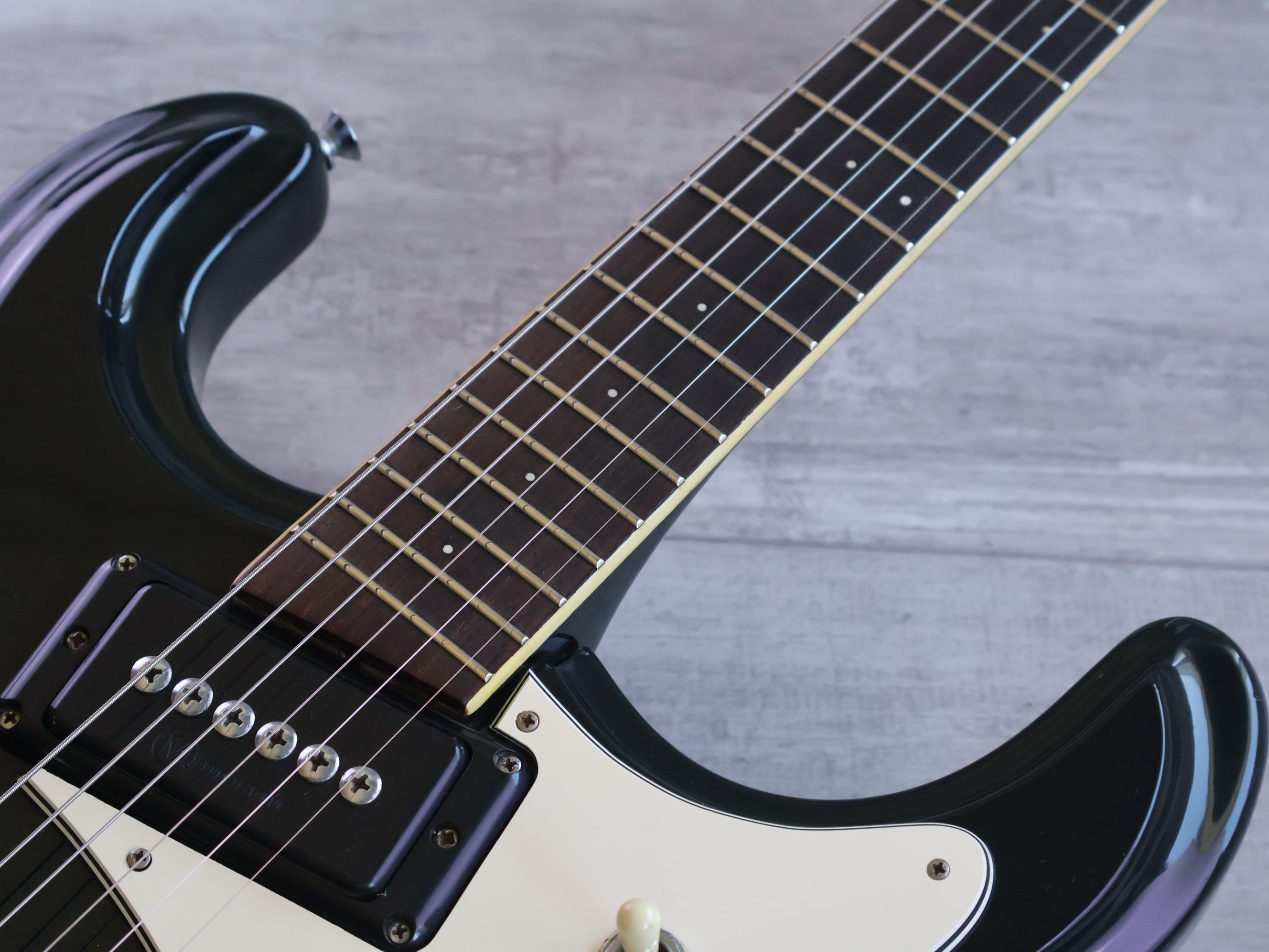 1970's Mosrite Japan Avenger w/Moseley Vibrato (Black) – Cool Old