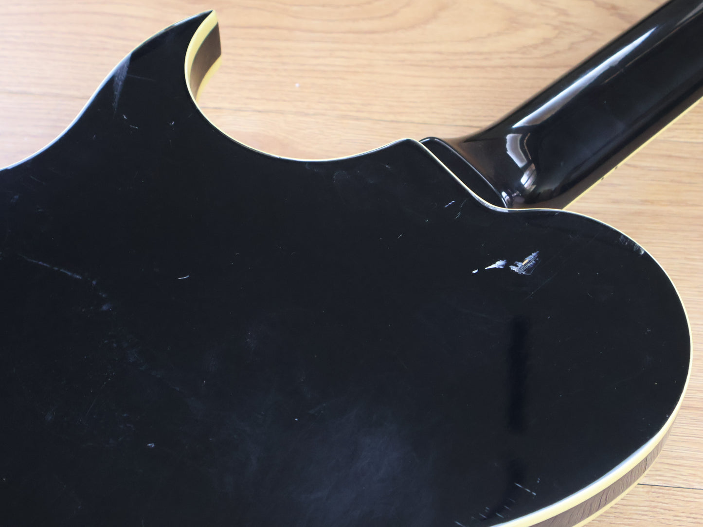 1988 Fernandes Japan MV-95HT Hotei Model Signature Guitar (Black)