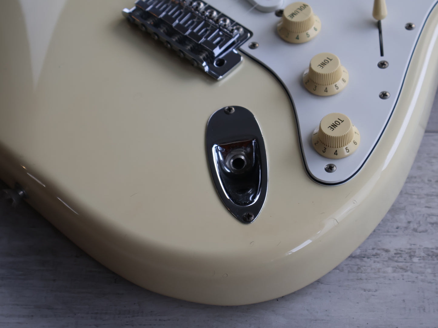 2004 Fender Japan ST72-58US '72 Reissue Stratocaster (Vintage White)