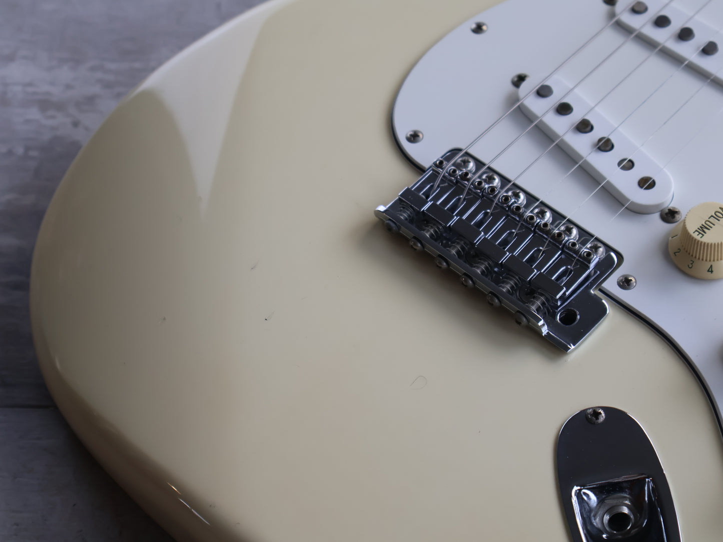 2004 Fender Japan ST72-58US '72 Reissue Stratocaster (Vintage White)