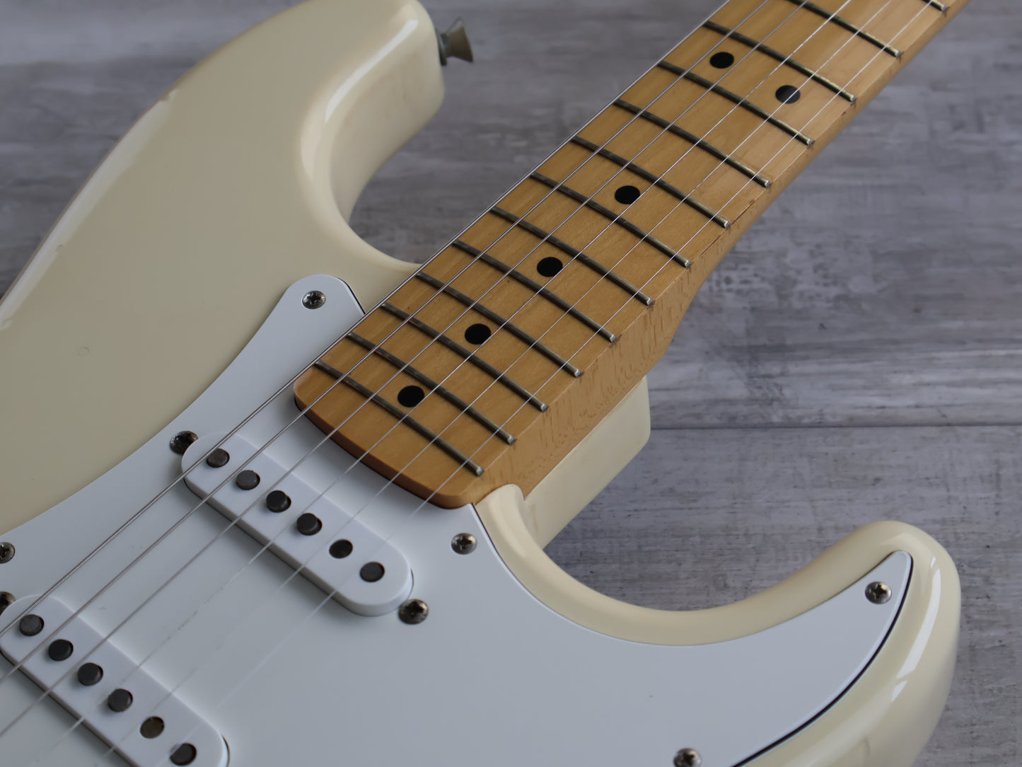 2004 Fender Japan ST72-58US '72 Reissue Stratocaster (Vintage White)