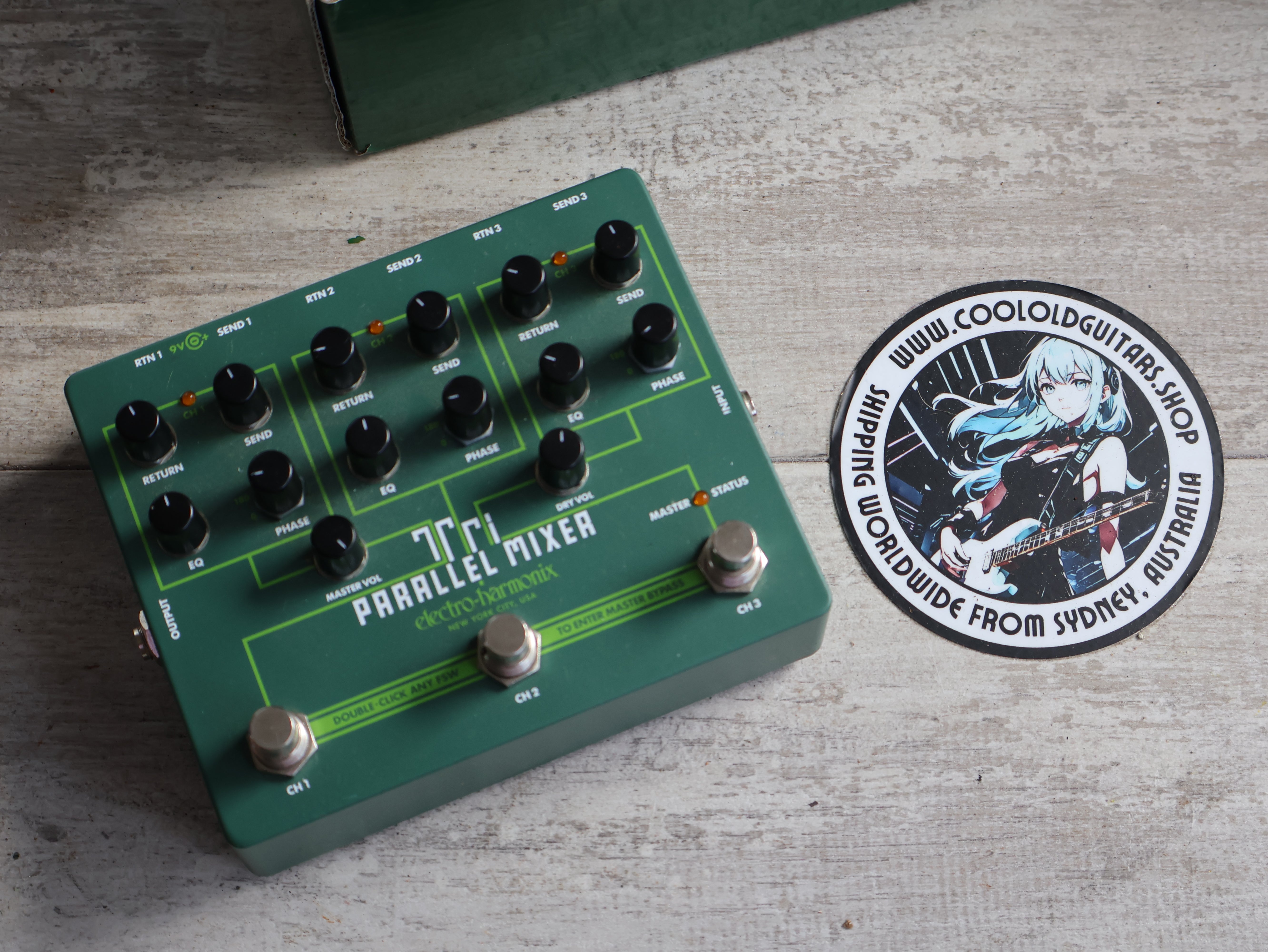 Electro-Harmonix Tri Parallel Mixer Effects Loop Mixer / Switcher Peda ...