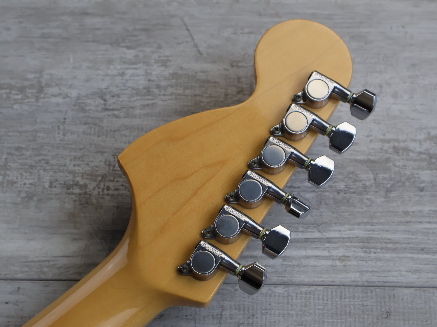 2004 Fender Japan ST72-58US '72 Reissue Stratocaster (Vintage White)