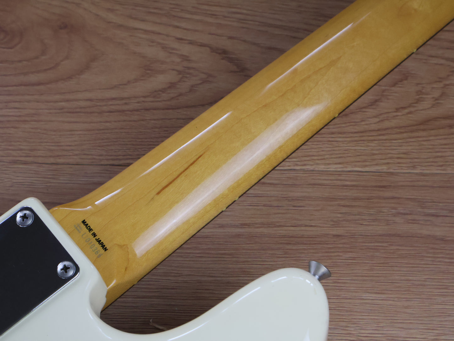 2010 Fender Japan JB62 '62 Reissue Jazz Bass (Vintage White)