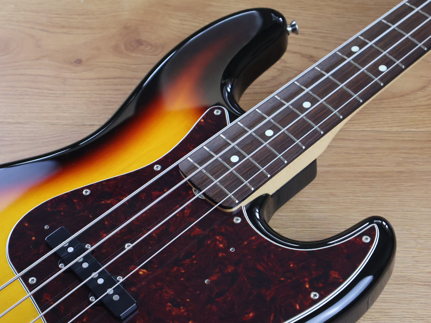 2020 Fender Japan Traditional 60's Jazz Bass (Sunburst)