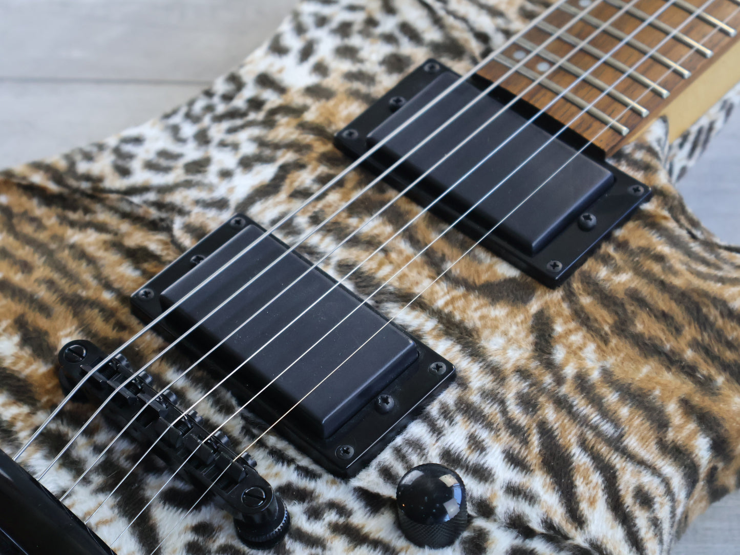 Grassroots (by ESP) G-HR-38 Horizon (Fuzzy Leopard)