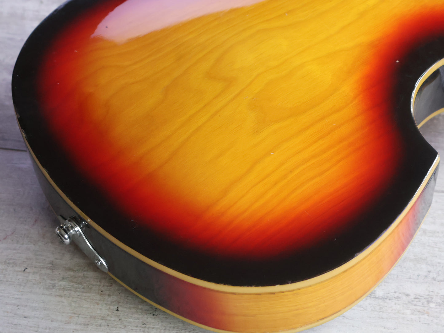1960's Matsumoku Japan VB Series Violin Bass (Sunburst)