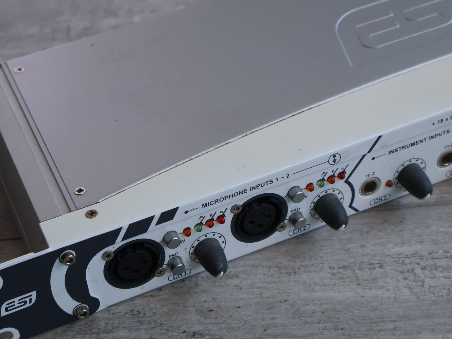 ESI Audio ESU1808 18-in/8-out USB 2.0 Hi-Speed External Recording Interface